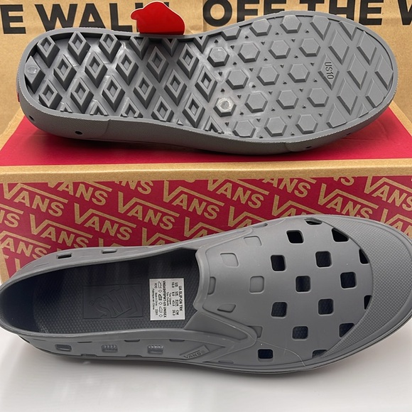 Vans Men’s Slip-On Trk Pewter
VNA5HF8PWT
Sneakers - Picture 3 of 16